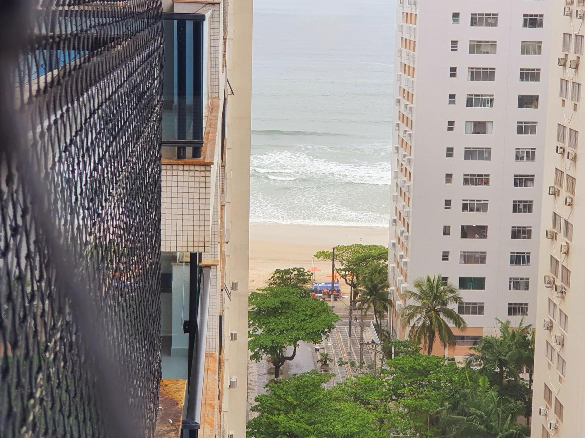 Flats Capitania Varam Pitangueiras * Guarujá